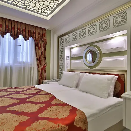 Hotel Queens Land