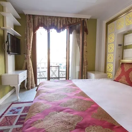 Queens Land Provincia di Istanbul