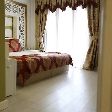 Queens Land Hotel Istambul