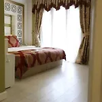 Queens Land Hotel Provincia di Istanbul